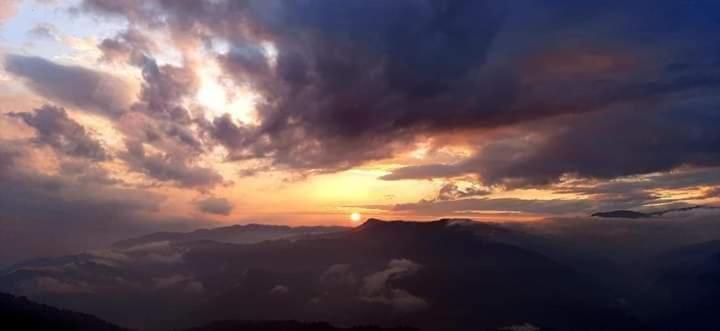 Swastika And Travels Bazar Near Hdfc Bank Nh55 Road Homestay Kurseong