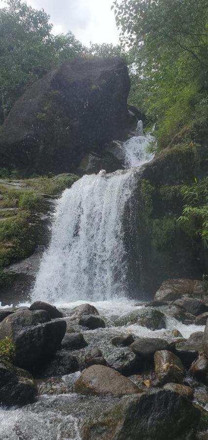 Khee * Kurseong