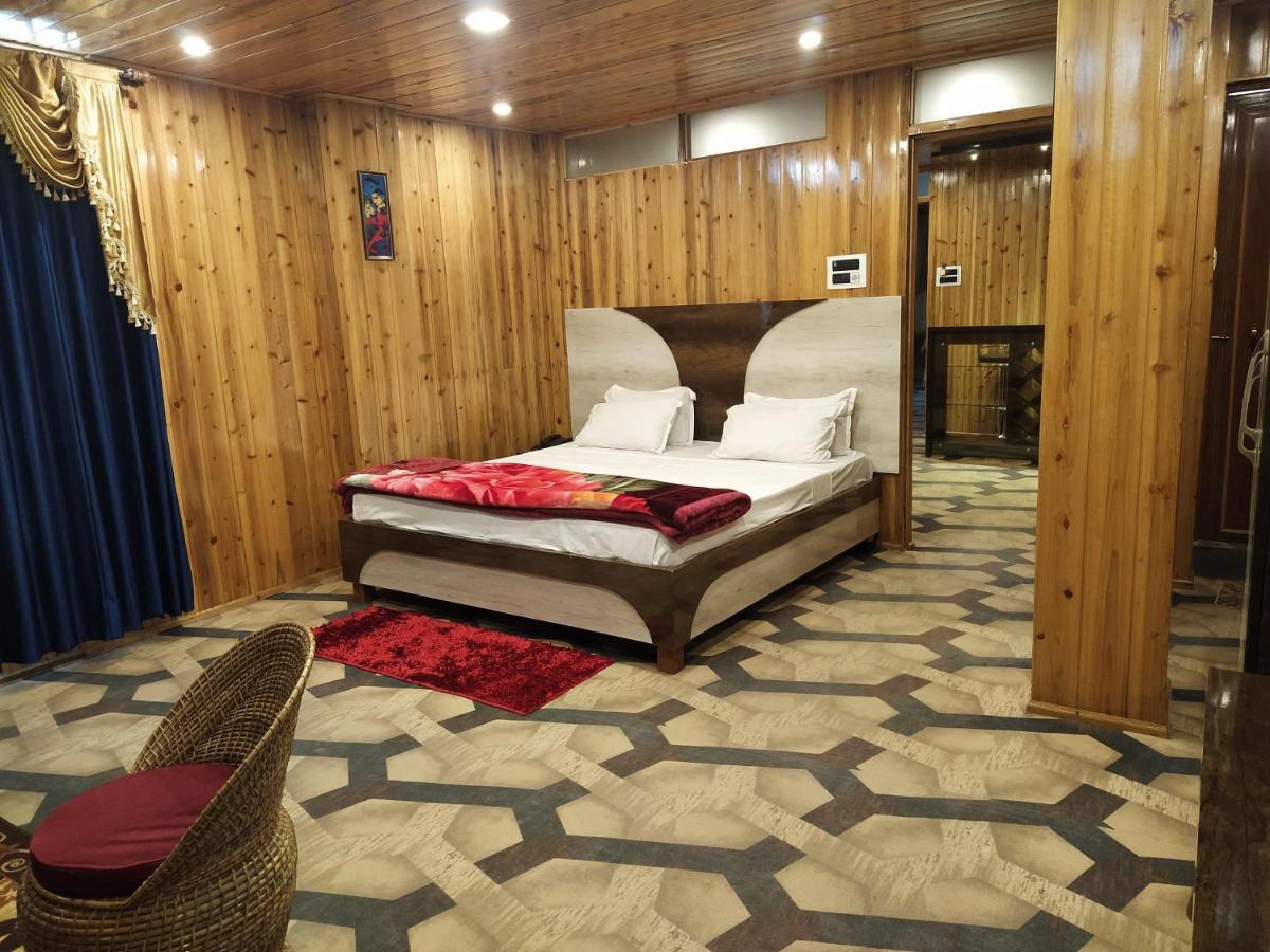 The Kaizer Valley Hotel *